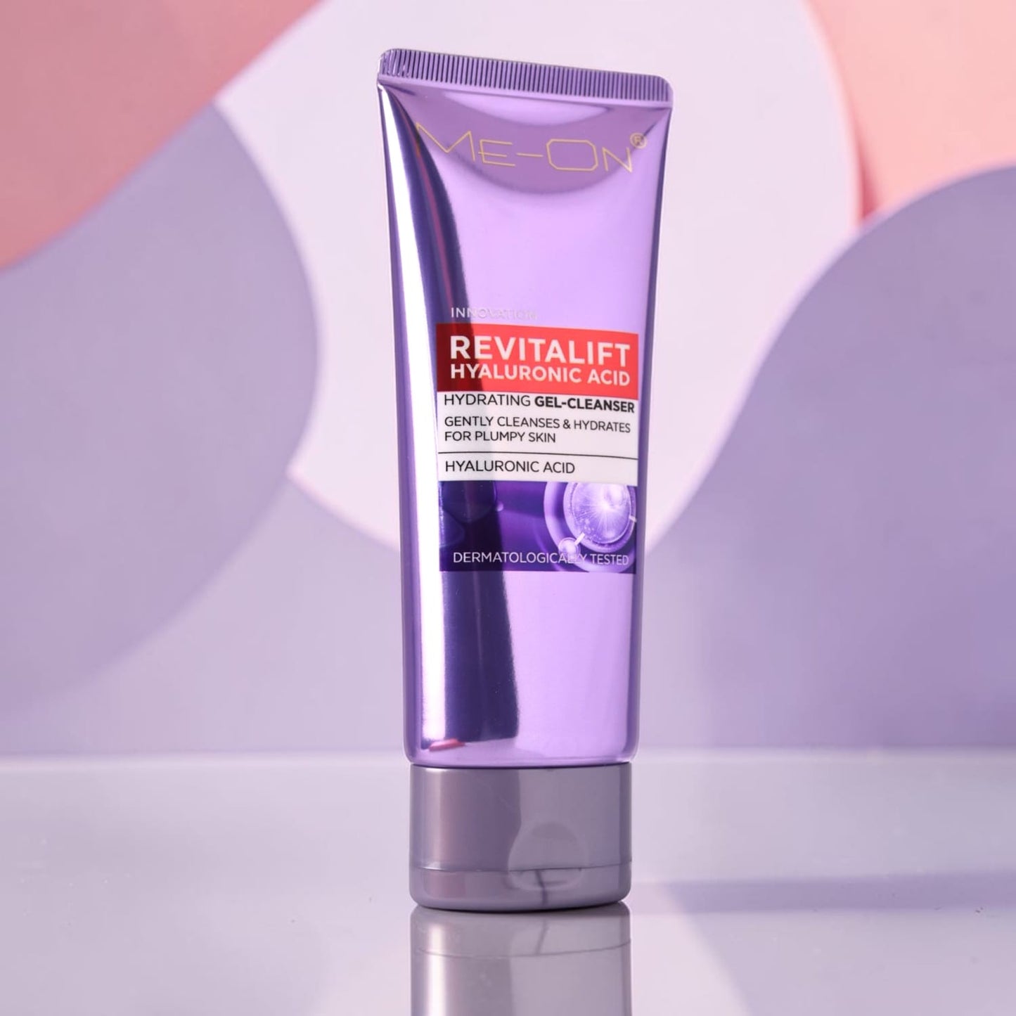 ME-ON Revitalift Hyaluronic Acid Hydrating Gel Cleanser – 100ml