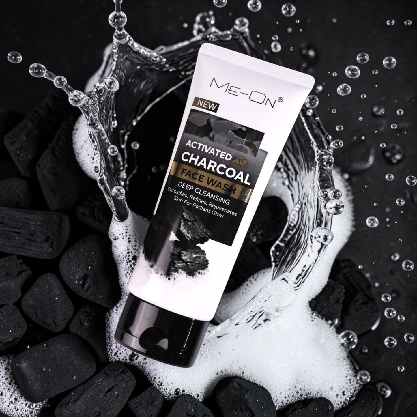 ME-ON Activated Charcoal Deep Cleansing Face Wash – Detox & Purify Skin