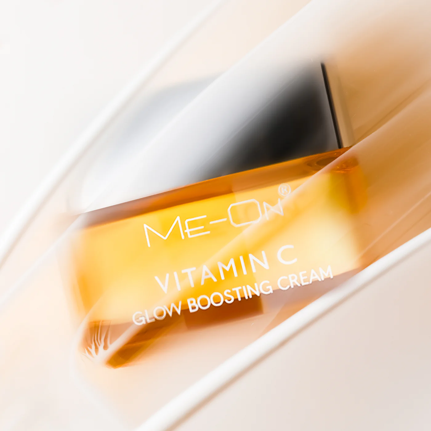 ME-ON® VITAMIN C Glow Boosting Moisturiser SPF 30 – 10% Pure Vitamin C